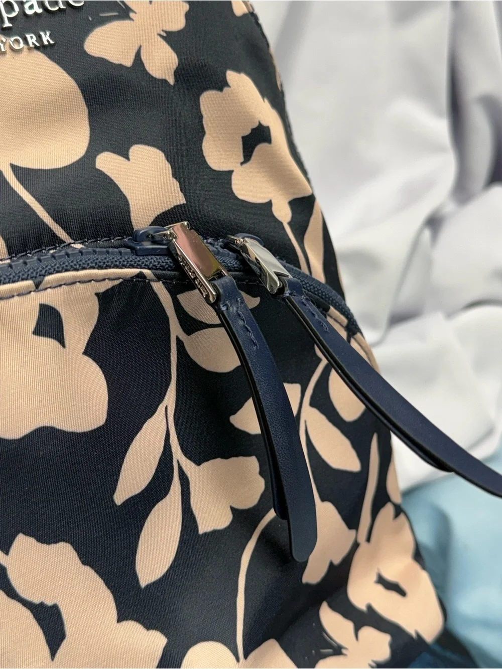 (new+tag) Kate Spade Medium Backpsck Navy and Floral Light Pink Size 11.5 x 9
